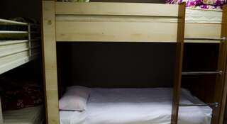 Гостиница Central Hostel Ufa Уфа Кровать в общем номере для мужчин с 8 кроватями-3